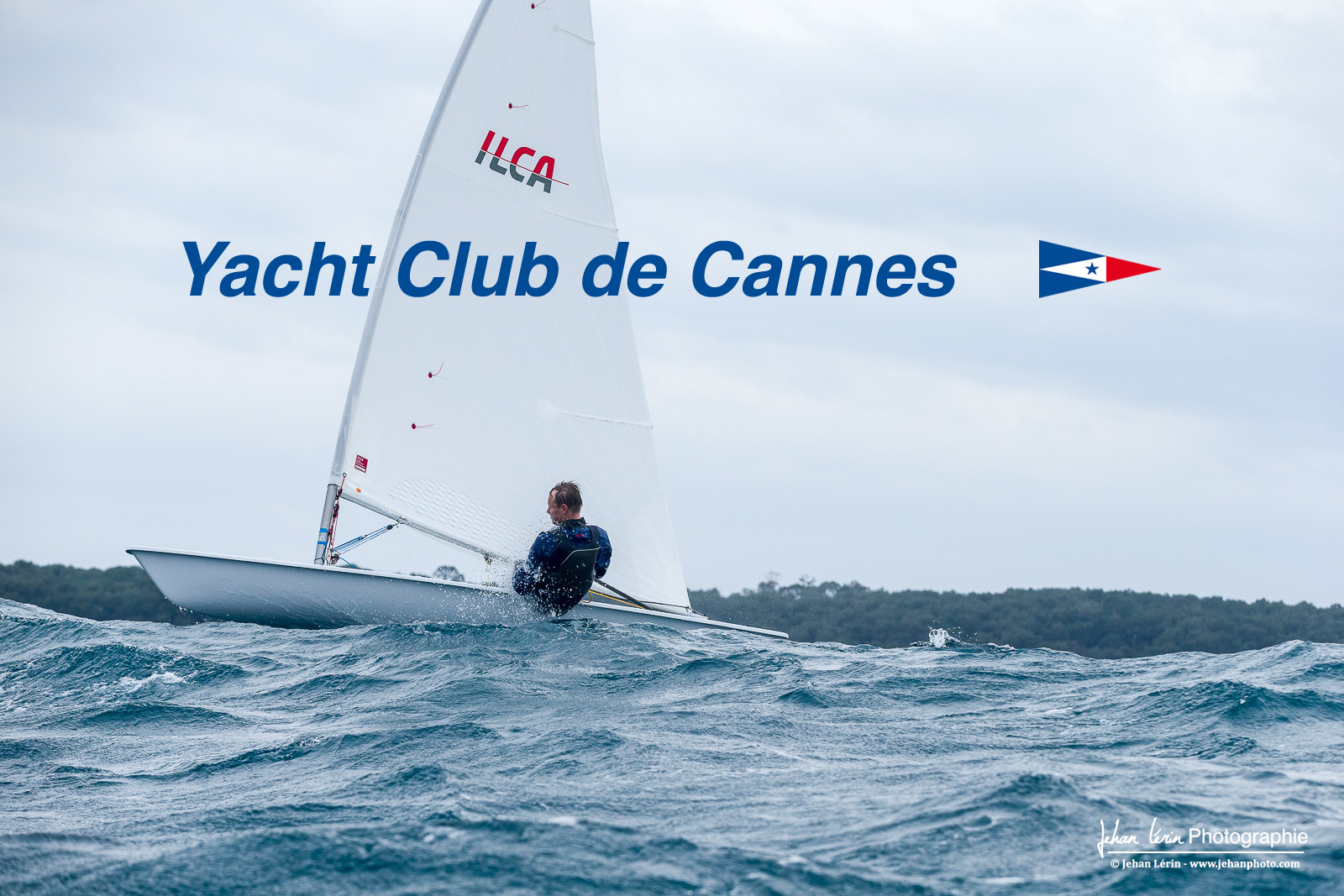 JB Bernaz et les ILCA du Yacht Club de Cannes dans la brise