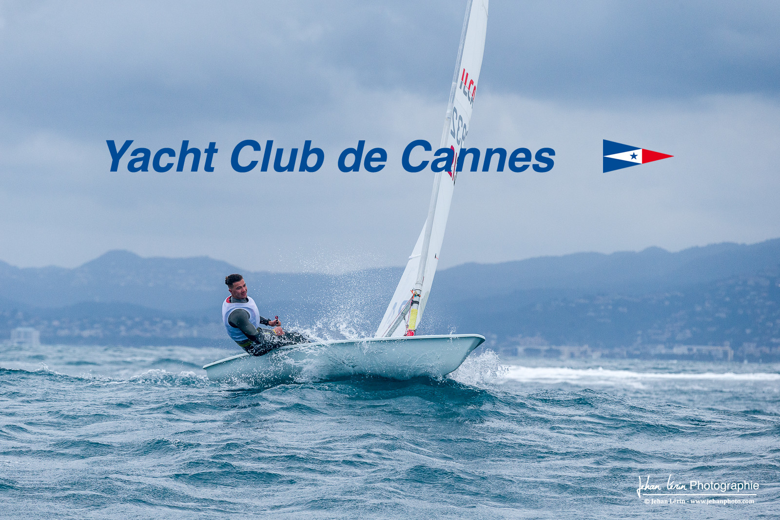 JB Bernaz et les ILCA du Yacht Club de Cannes dans la brise
