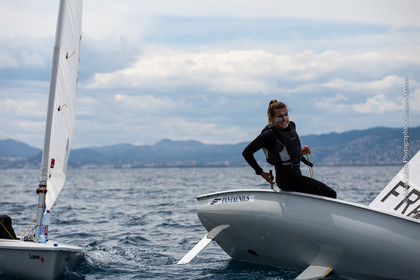 Entrainement Laser Radial_Louise Cervera_Matisse Pacaud_YCC_Cannes_JL_5D3_02 06 2016-0395.jpg