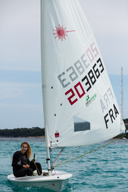 Entrainement Laser Radial_Louise Cervera_Matisse Pacaud_YCC_Cannes_JL_5D3_02 06 2016-0327.jpg