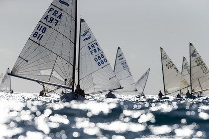 La Flotte de Finn au portant (avant la Porte sous le vent)