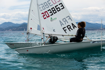 Entrainement Laser Radial_Louise Cervera_Matisse Pacaud_YCC_Cannes_JL_5D3_02 06 2016-0310.jpg