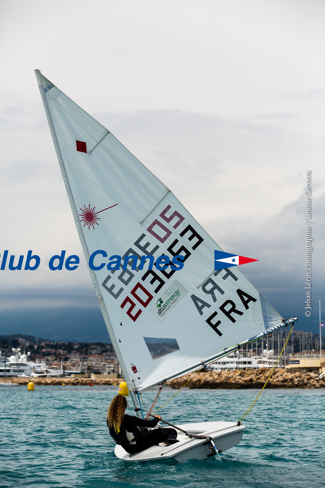 Entrainement Laser Radial_Louise Cervera_Matisse Pacaud_YCC_Cannes_JL_5D3_02 06 2016-0273.jpg