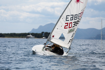 Entrainement Laser Radial_Louise Cervera_Matisse Pacaud_YCC_Cannes_JL_5D3_02 06 2016-0400.jpg