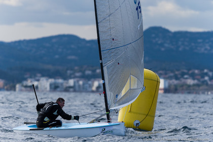 Laurent HAY - FRA 75 à la bouée de dégagement