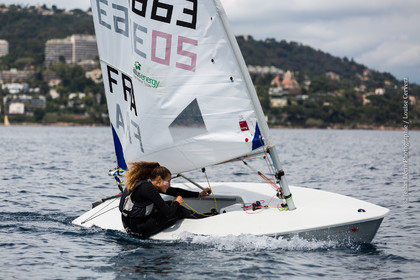 Entrainement Laser Radial_Louise Cervera_Matisse Pacaud_YCC_Cannes_JL_5D3_02 06 2016-0386.jpg