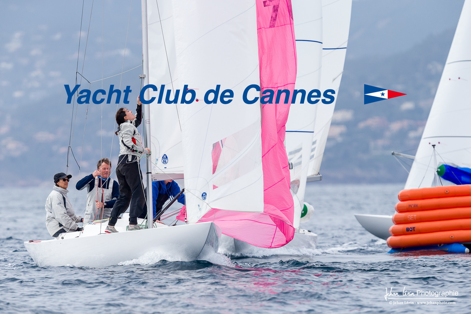 Coupe du Commodore Dragon Coupe du Commodore Dragon