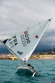 Entrainement Laser Radial_Louise Cervera_Matisse Pacaud_YCC_Cannes_JL_5D3_02 06 2016-0189.jpg