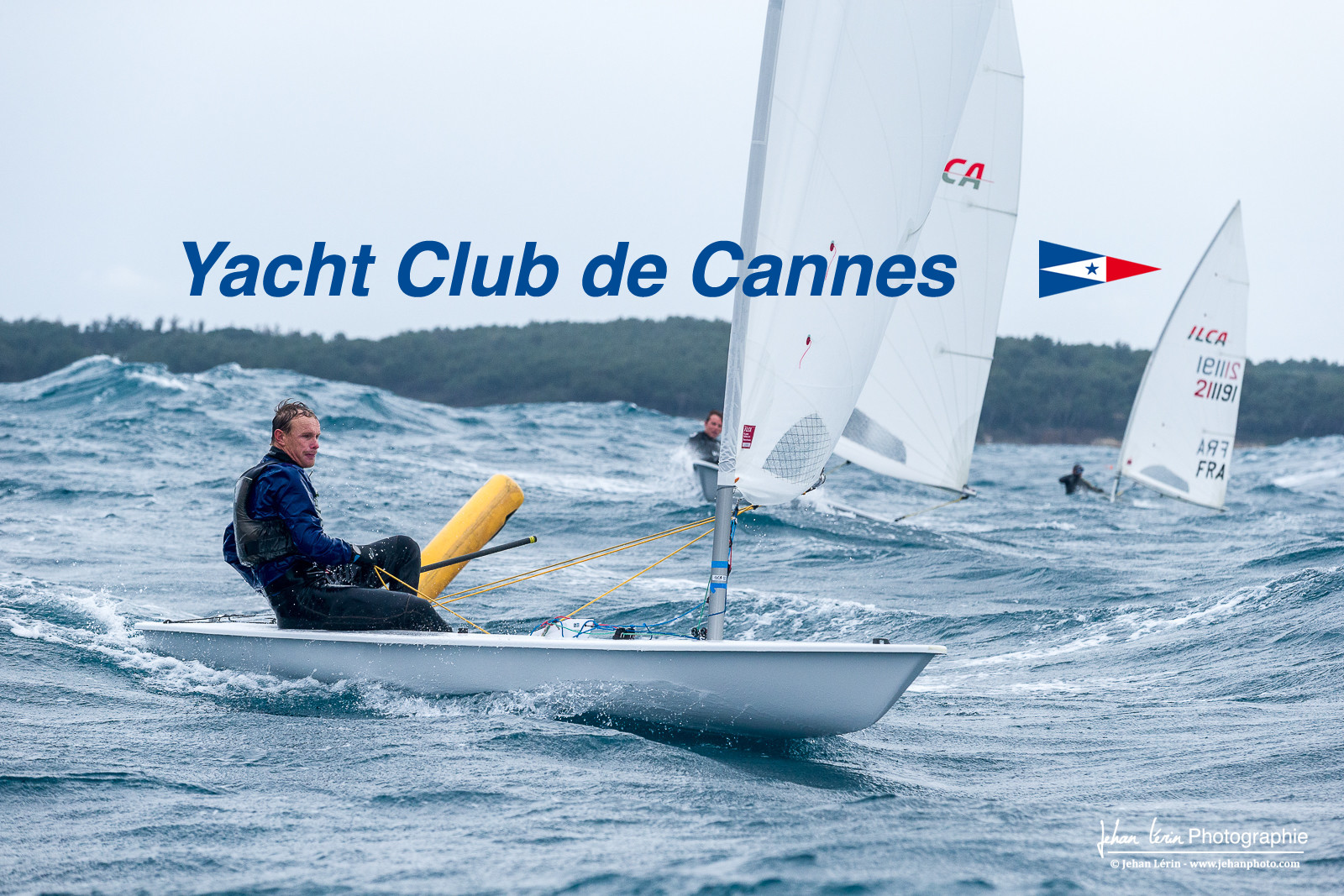 JB Bernaz et les ILCA du Yacht Club de Cannes dans la brise