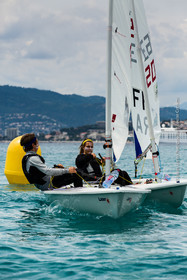 Entrainement Laser Radial_Louise Cervera_Matisse Pacaud_YCC_Cannes_JL_5D3_02 06 2016-0049.jpg